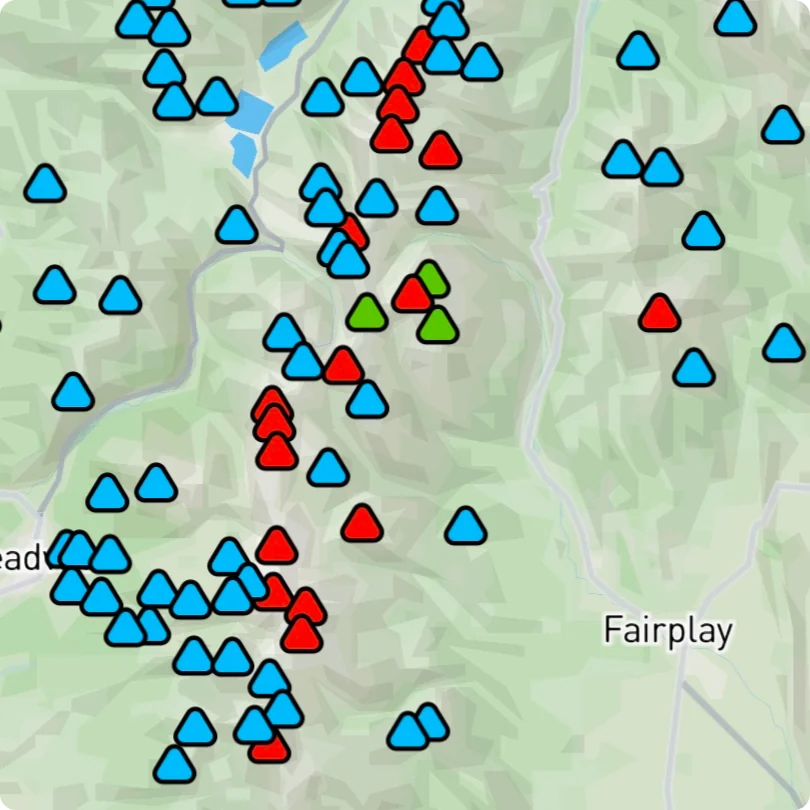 Map of peak markers coloured by summit status near Fairplay, Colorado